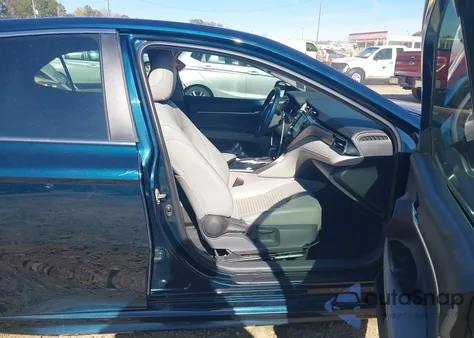 2019 Toyota Camry Se from USA, damaged, VIN 4T1B11HK5KU804402